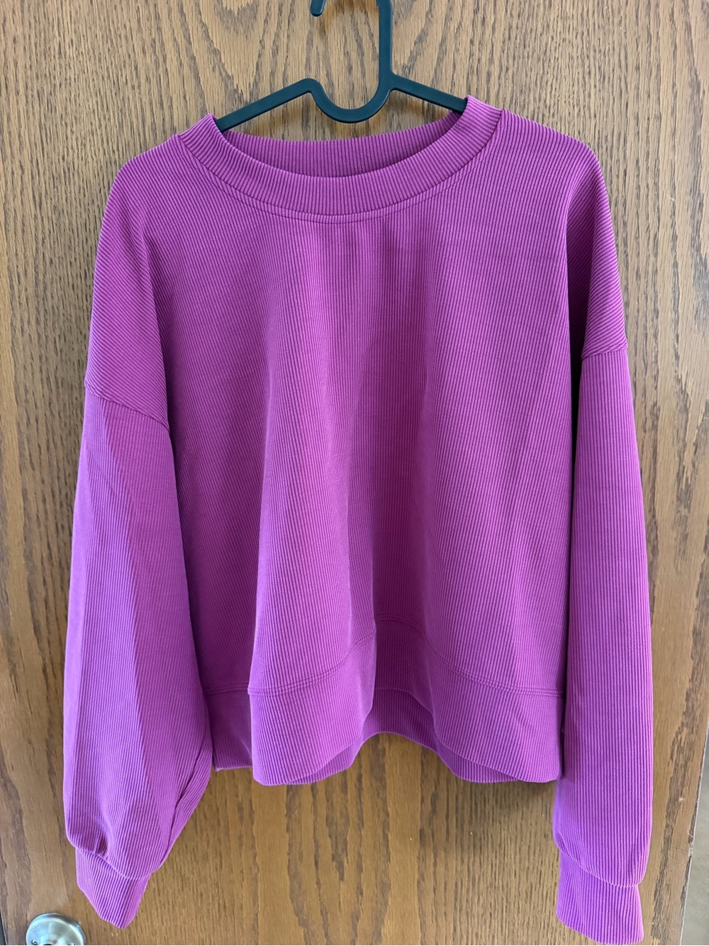 Lululemon Ribbed Fuchsia Women's Crewneck Sweatshirt